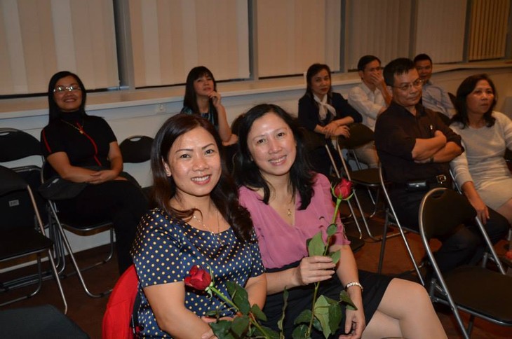 Đêm hội tôn vinh phụ nữ Việt Nam tại Hungary - ảnh 19